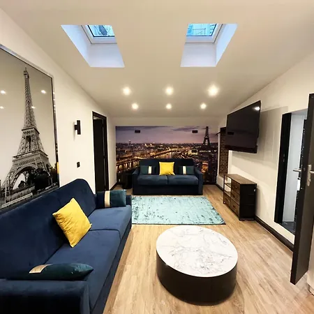 Urban Flat 175 - Loft St Denis * Parijs