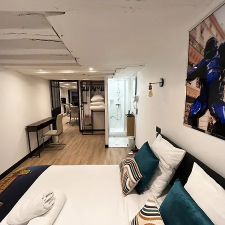 Urban Flat 175 - Loft St Denis Paryż